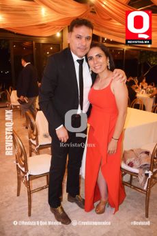 Daniel Camarena y Yusi González del Castillo.