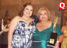 Beatriz Balleza y Norma Quintero.