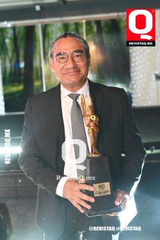 Dr. Enrique Hernández