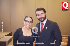 Paola Mojica y Carlos Muñoz