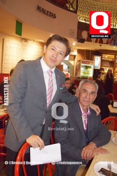 José Luis Gutiérrez González @j luis g g  y  Manolo Villareal