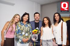 A   Paulina Álvarez, Estela Hernández de Álvarez, Luis Álvarez,  Regina Aranda Álvarez y Anny Álvarez