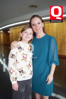 Julia Mendoza y Berenice Díaz Subdirectora