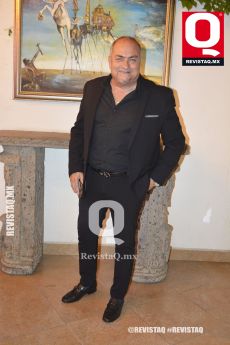 Comediante Tony Mejia