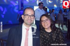 Chris González y Carolina García