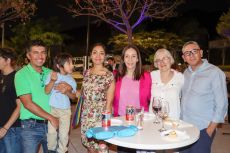 Héctor Álvarez, Luis Mau Álvarez, Alejandra Rodríguez, Claudia Saldívar, Paula Fernández y Luis Ernesto Ruiz