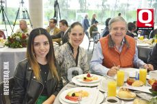 Diana Padilla, Marifer Rodríguez y Luis Rodríguez