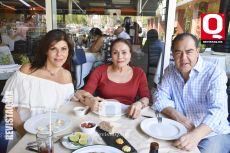 Isabel Muñoz, Irina Márquez y Javier Aguirre