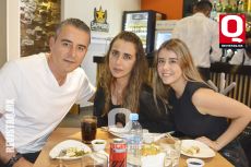 Luis Gerardo Méndez, Lucero Bernal y Valeria Méndez