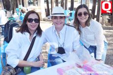 A   Alma Miranda, Lucia Hernández y Cecile Brinneman