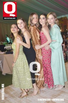 Best friends, Victoria Rangel, Natalia Alcalá, Vielka Stoever, Valeria Toriello e Isabel Garza