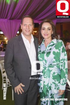 Jorge Abugaber y Vicky Navarro de Abugaber