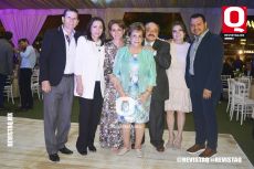 Jorge Sánchez, Adriana Sánchez, Claudia Sánchez, Alicia Guzmán, Luis Marco Sánchez, Lupita Sánchez y Marcos Sánchez