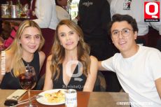 Sharon González, Juanis Marqués y Edgar González