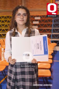 Valeria Lara