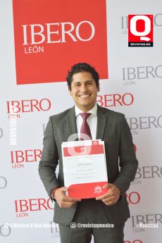 David Bustos