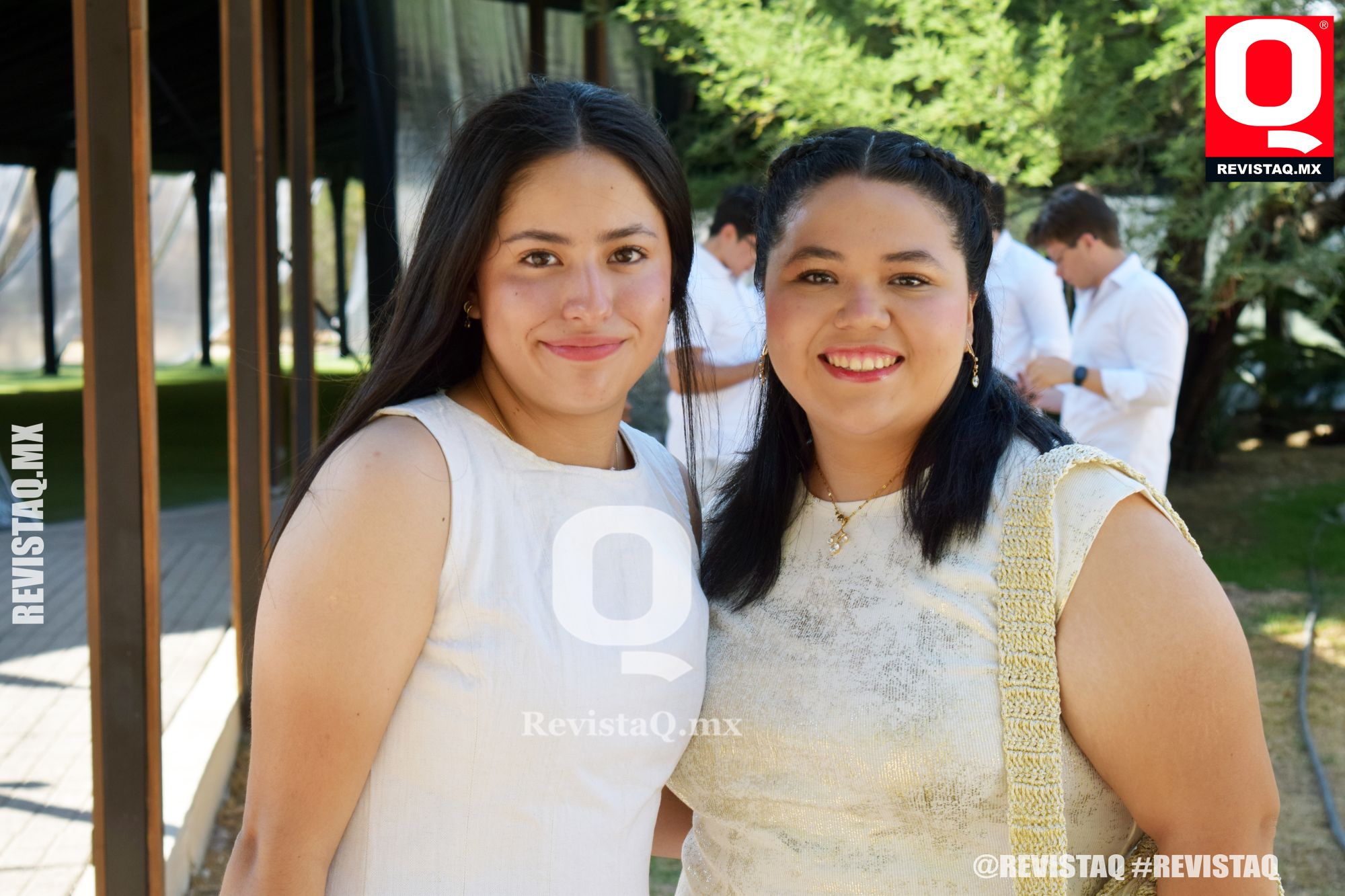 Q RETRO. - CELEBRAN FIESTA DE BLANCO - Revista Q