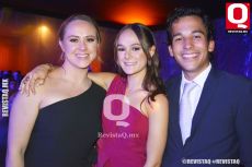 Alexia Tardan, Paola García Sáinz y Alejandro Bello