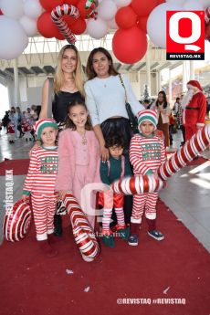 Andrea Ramírez  y Alejandra Hernández en familia