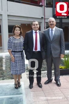 Gloria Quezada, Ariel Quezada y Federico Quezada