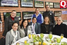 Carmen Aguirre, Raquél Gasca, Manuel Cerdá, Laura Carrasco, Cris Negrete, Martín Vargas, Daniela García y Ana Julia Silva.