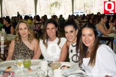 A   Sofía González,  Sandra Valadéz,  Marifa Gallardo y Carla Acosta
