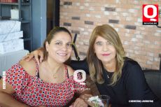 Ana Flores y Adriana Ulloa