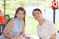 Andrea Saldaña y Natalia Lara