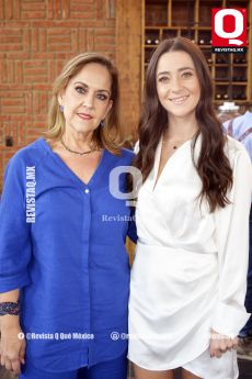 Olga Moreno y Natalia Madera, foto de suegra y nuera