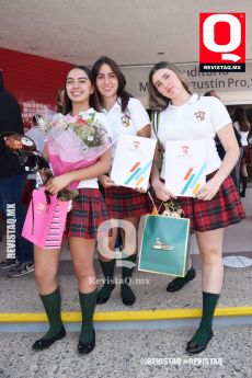 René Reséndiz, Natalia Hernández y Natalia Jiménez