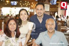 Ximena Magallón, Adrián Magallón, Adriana Caire y Enrique Magallón