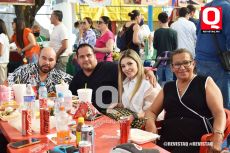 Edgar Aldana, Yavé Gámez, Jessica de Gámez y Tere de Gámez