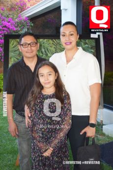 Juan Dueñez, Amaya Tavera y Carmen Ávila