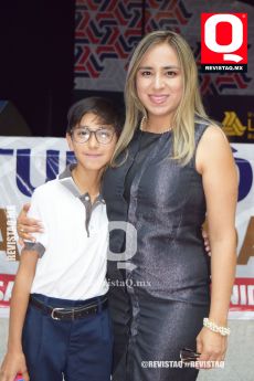 Santiago Solorzano y Rebeca Solorzano