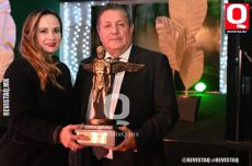 Claudia Muñoz y Dr. David Ramírez Guadiana