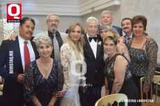 La foto con los festejados