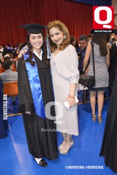 Jimena Rodríguez con Elizabeth Castro