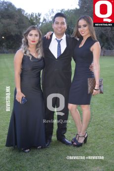 Jimena Muñoz, Fernando Martínez y Natalia Cruces