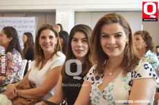 A   Erika Jurado,  Lluvia Salazar y Mónica Jurado