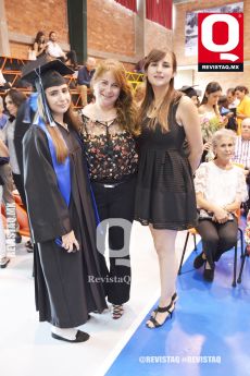 Mariana López, Isabel López e isabel López