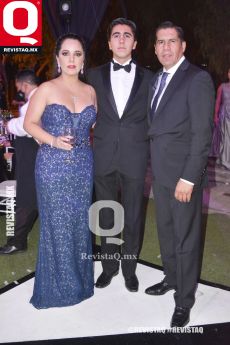 Karina Pérez, José Emiliano Ponce y José Ponce