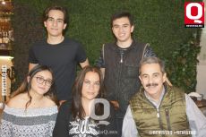 Salvador Escobar, Daniel Escobar, Luz Cruz, Mini Araujo, Salvador Escobar