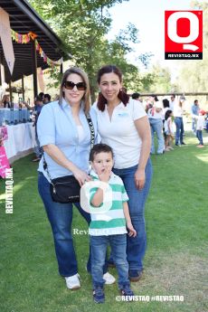Fátima Arrieta, Santiago Hernández y Julieta Navarrete