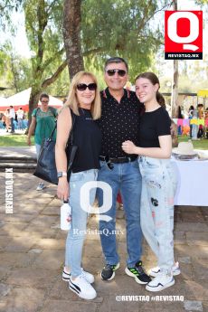 Manuela Schonherr, Gerardo Rivera y Sofía Rivera