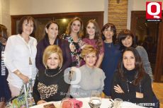 Sandra Loza acompañada de Lucero Márquez, Celina Celorio, Sandra Muñoz, Lilia Kawasaki y Cecy Tavárez