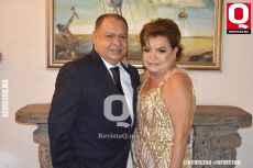 Lic. Juan Gabriel Lopez de Anda e  Irma González de López de Anda en el Campestre Center