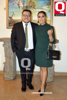 Lic. Mauricio  Lopez. y Lic  Lupita Vázquez