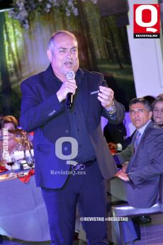 Tony Mejia comediante e Imitador con una carrera de más de 15 años