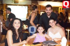 Cecilia de la Torre, Mila González, Paola Flores y Francisco Bata