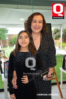 Adriana Ávila y Retana Ávila